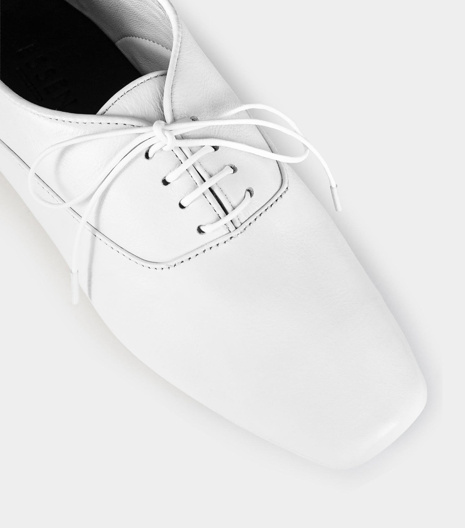 The Derby Driver - White