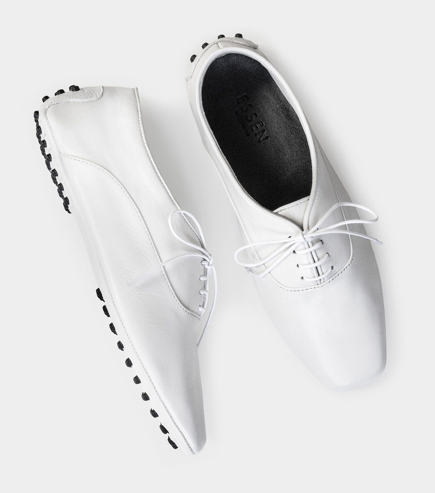 The Derby Driver - White