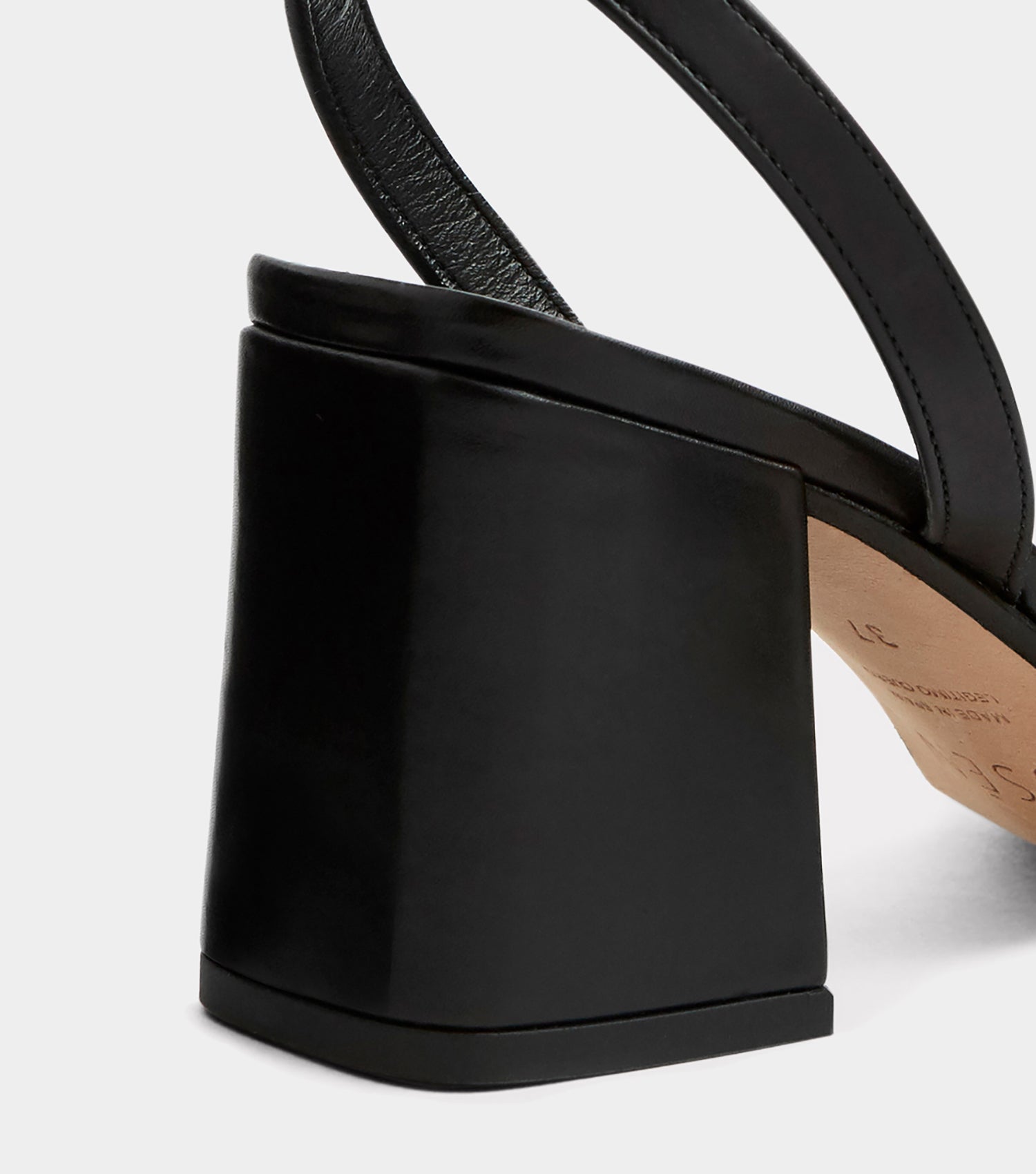 The Elevated Essential - Black