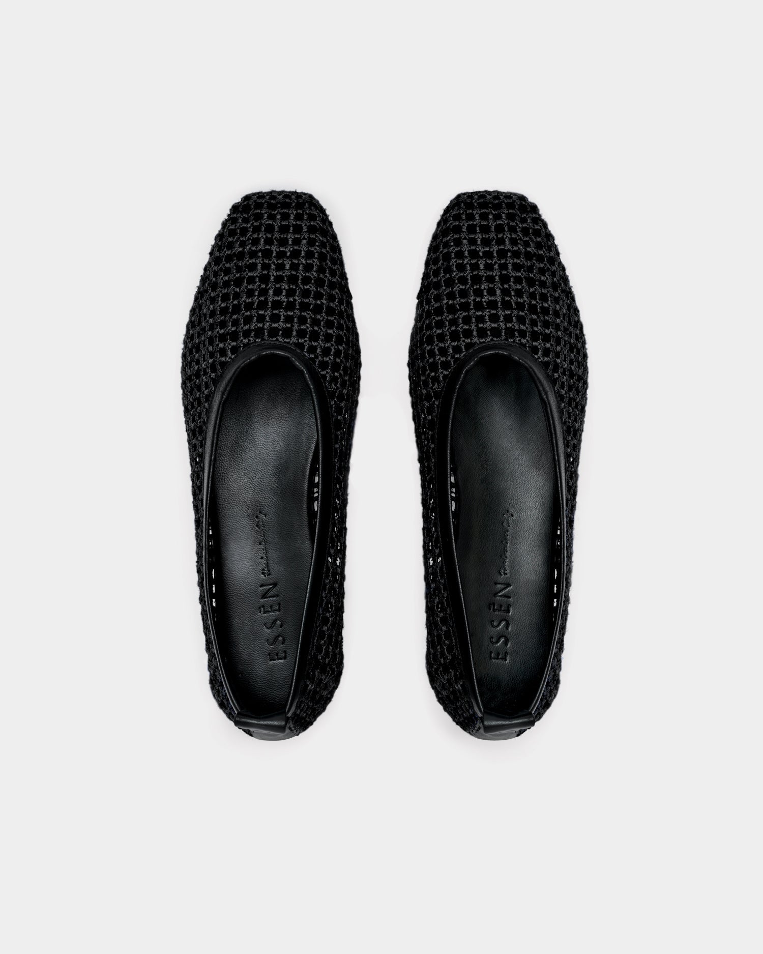 The Foundation Flat - Black Woven