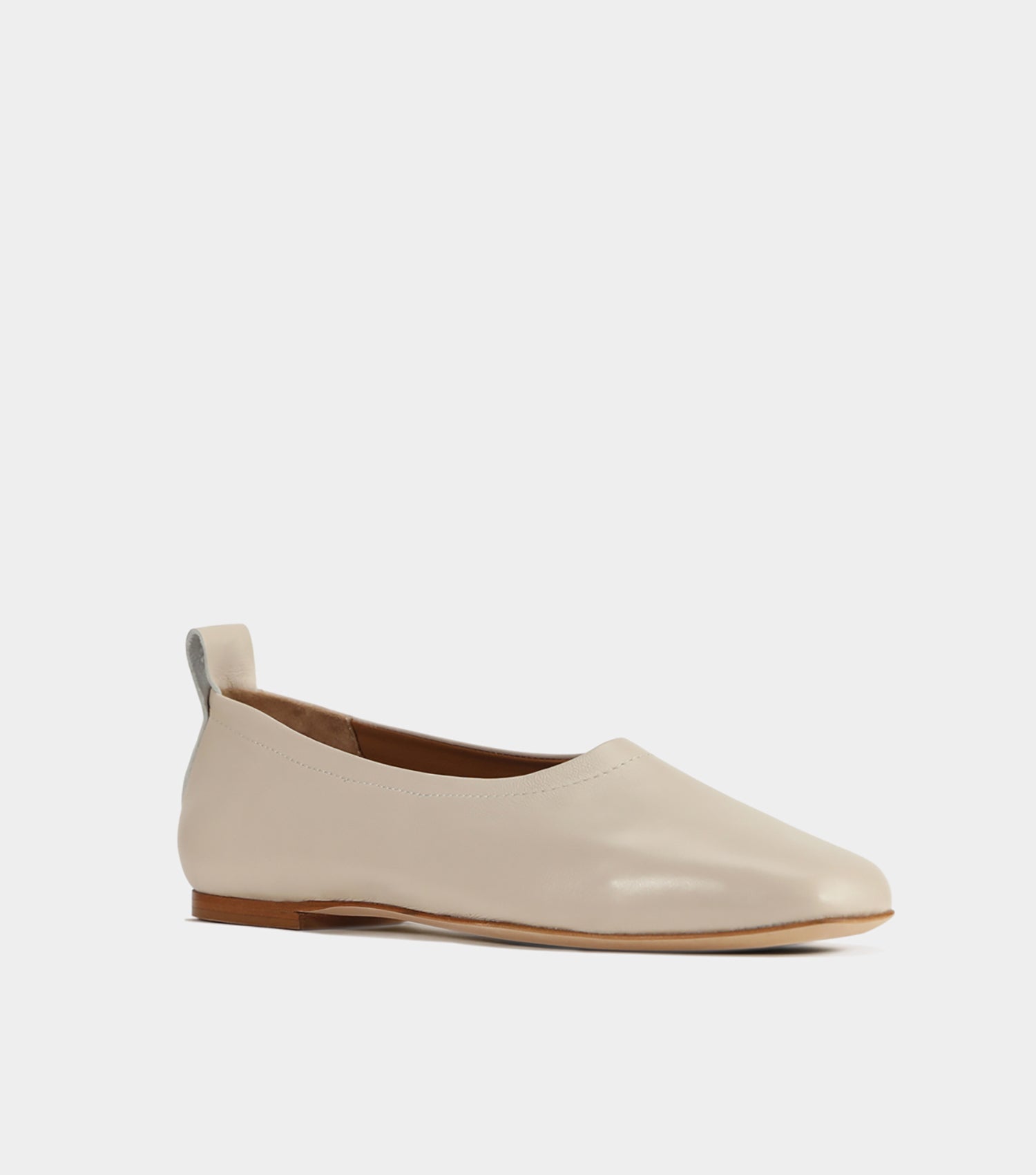 The Foundation Flat - Ivory