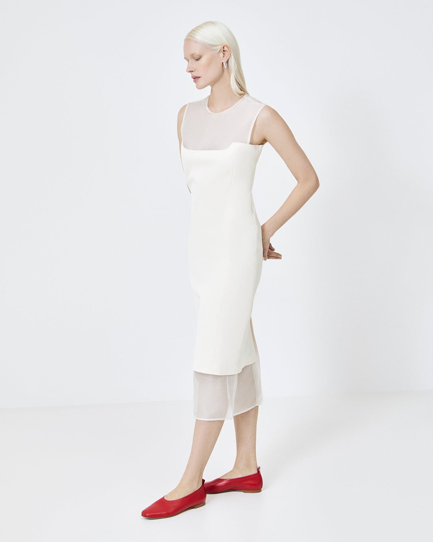 The Foundation Flat - Red