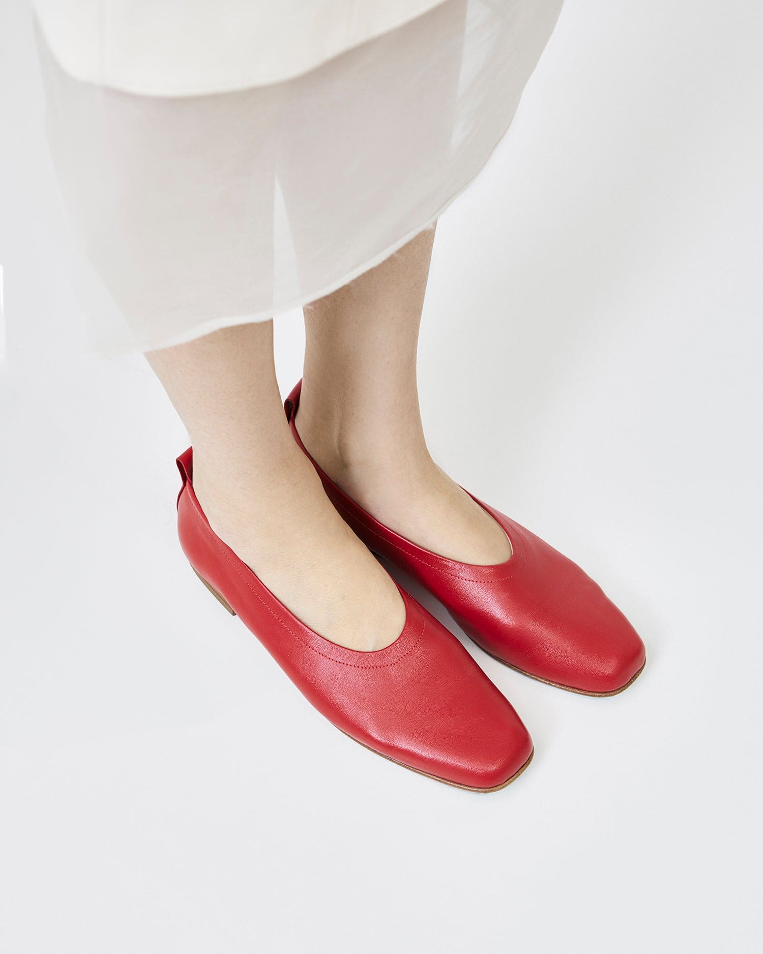 The Foundation Flat - Red