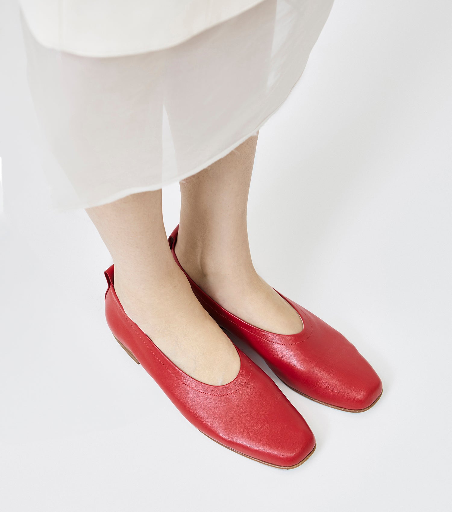 The Foundation Flat - Red