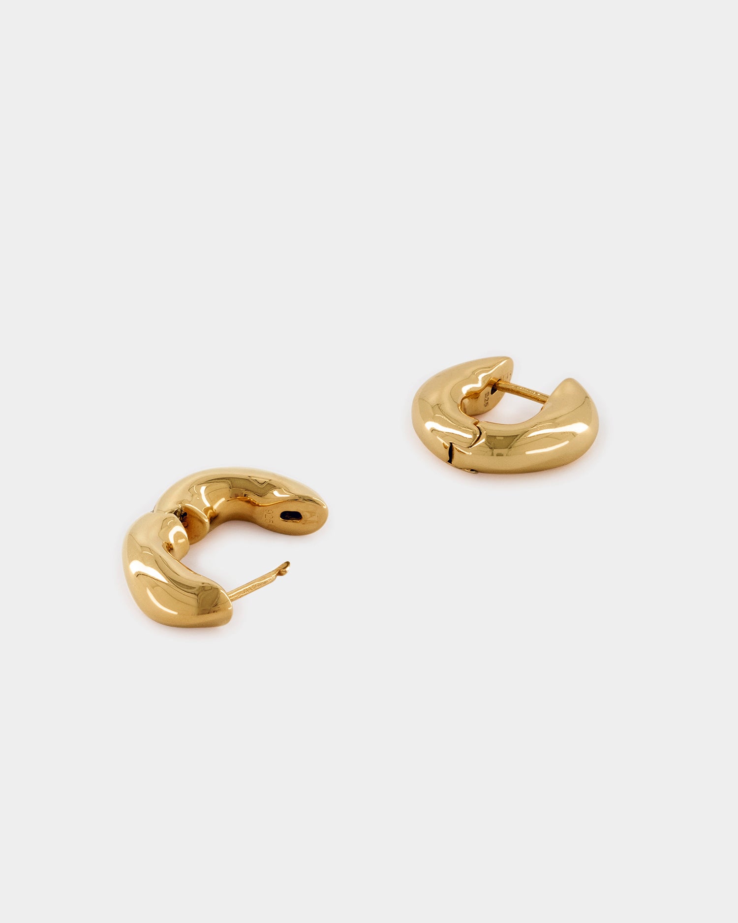 The Huggie Earrings - Gold