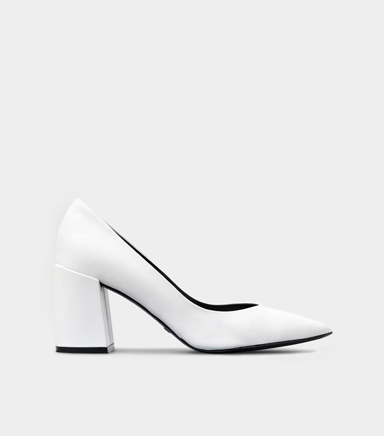 The Perfect Pump - White