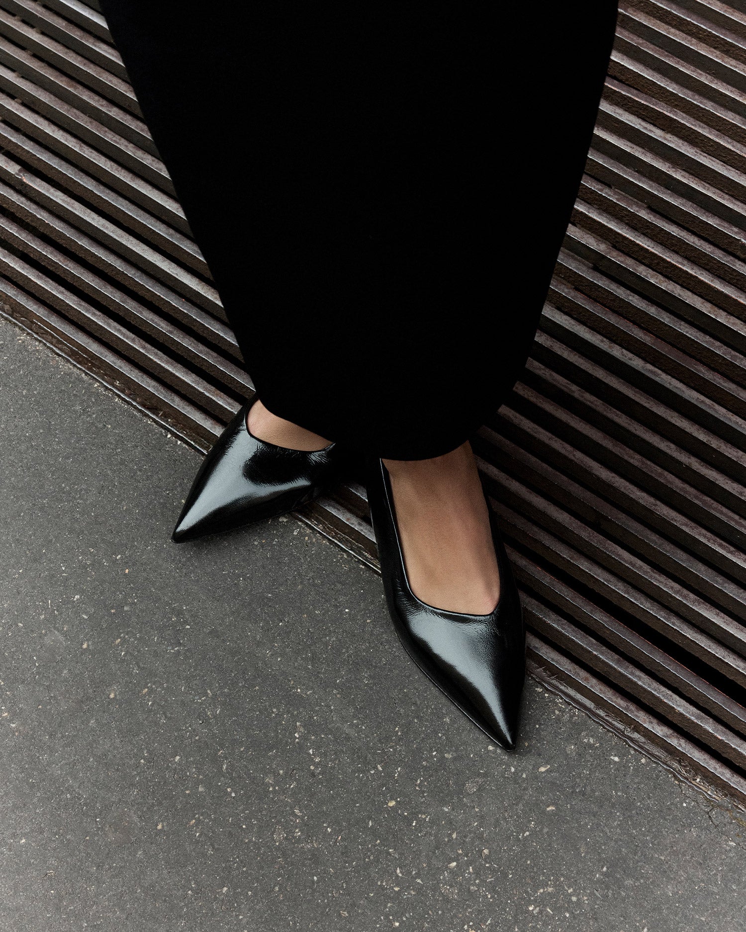 The Pointed Flat - Black Patent