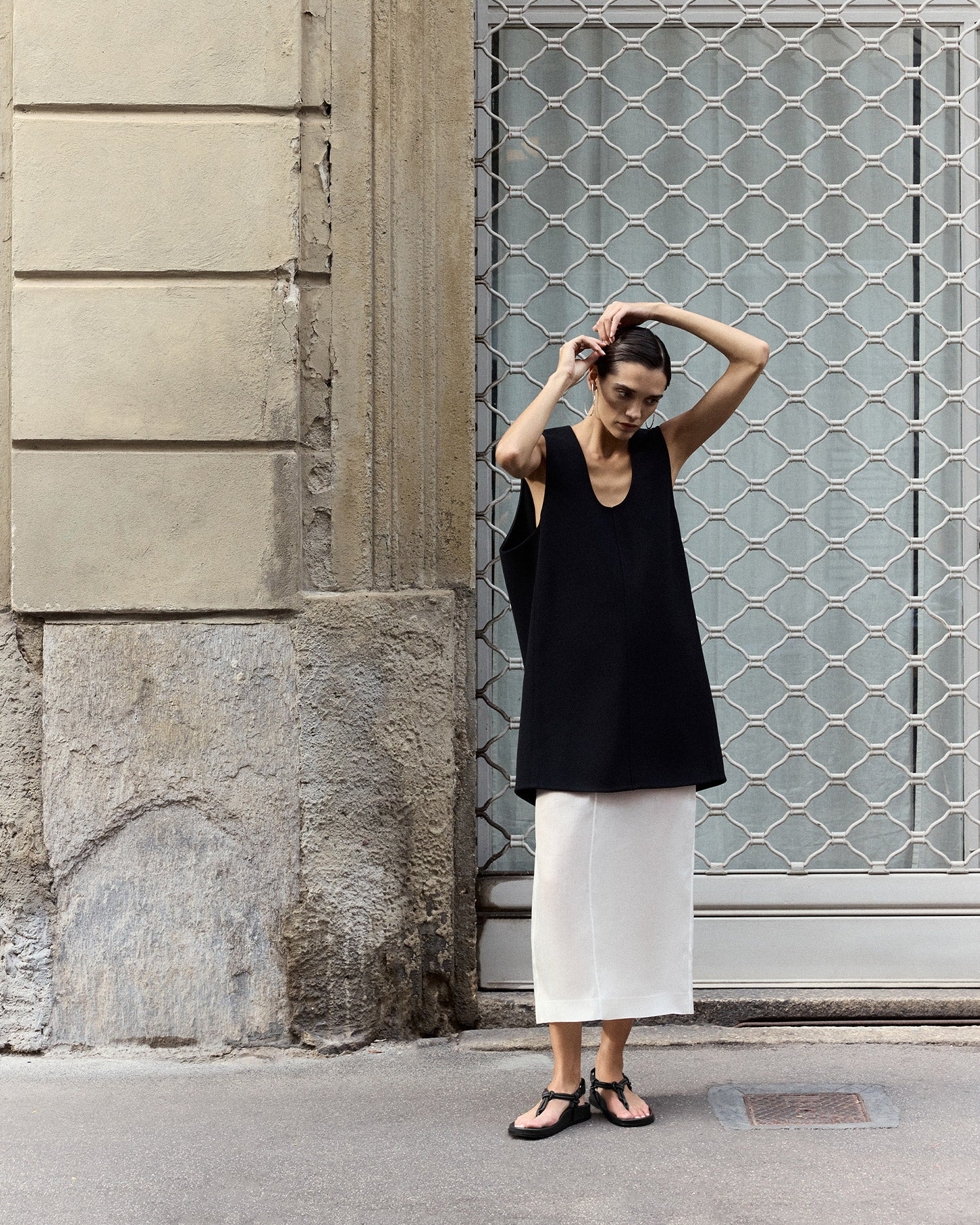 The Sporty Slingback - Black