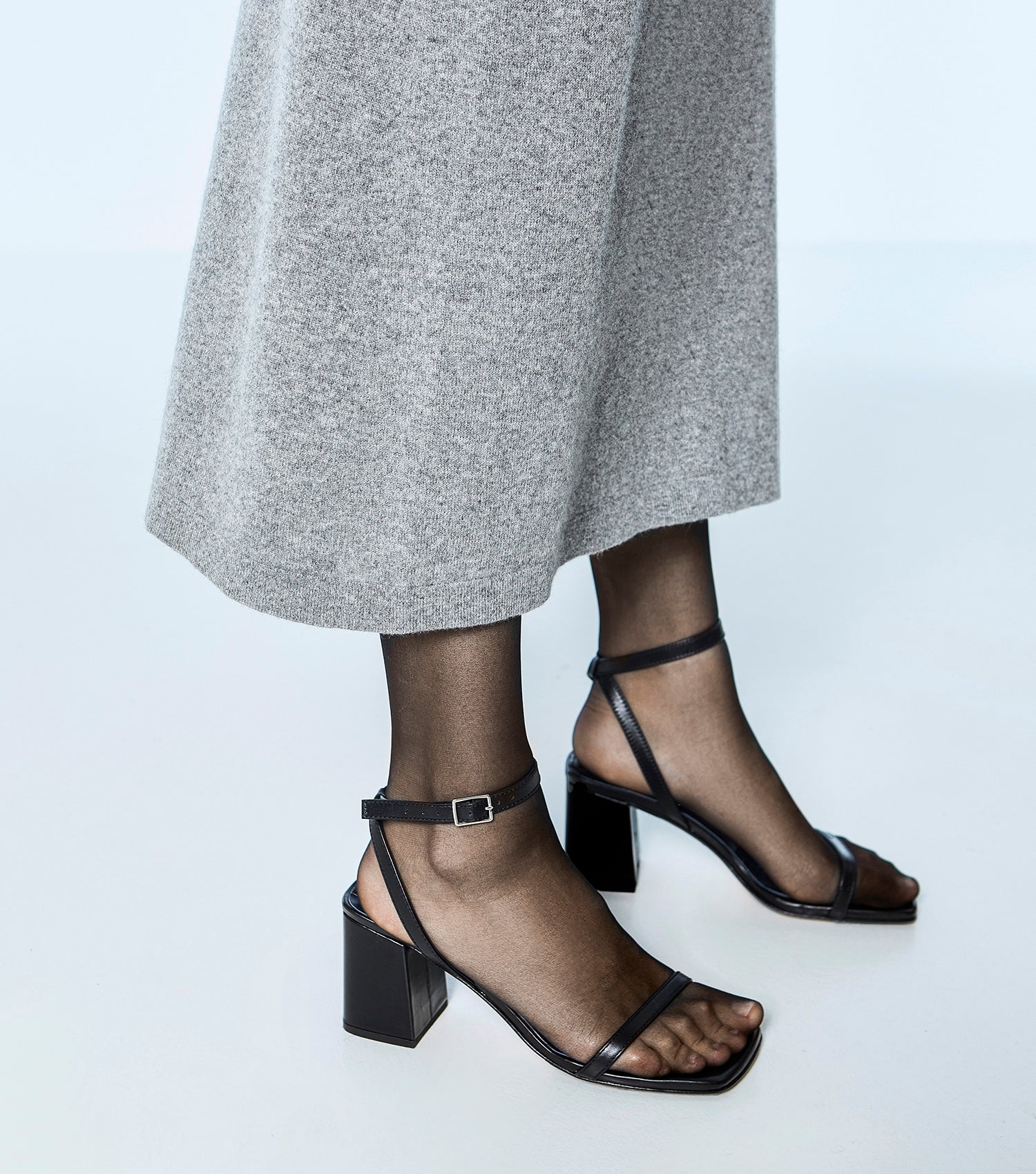 The Elevated Essential - Black