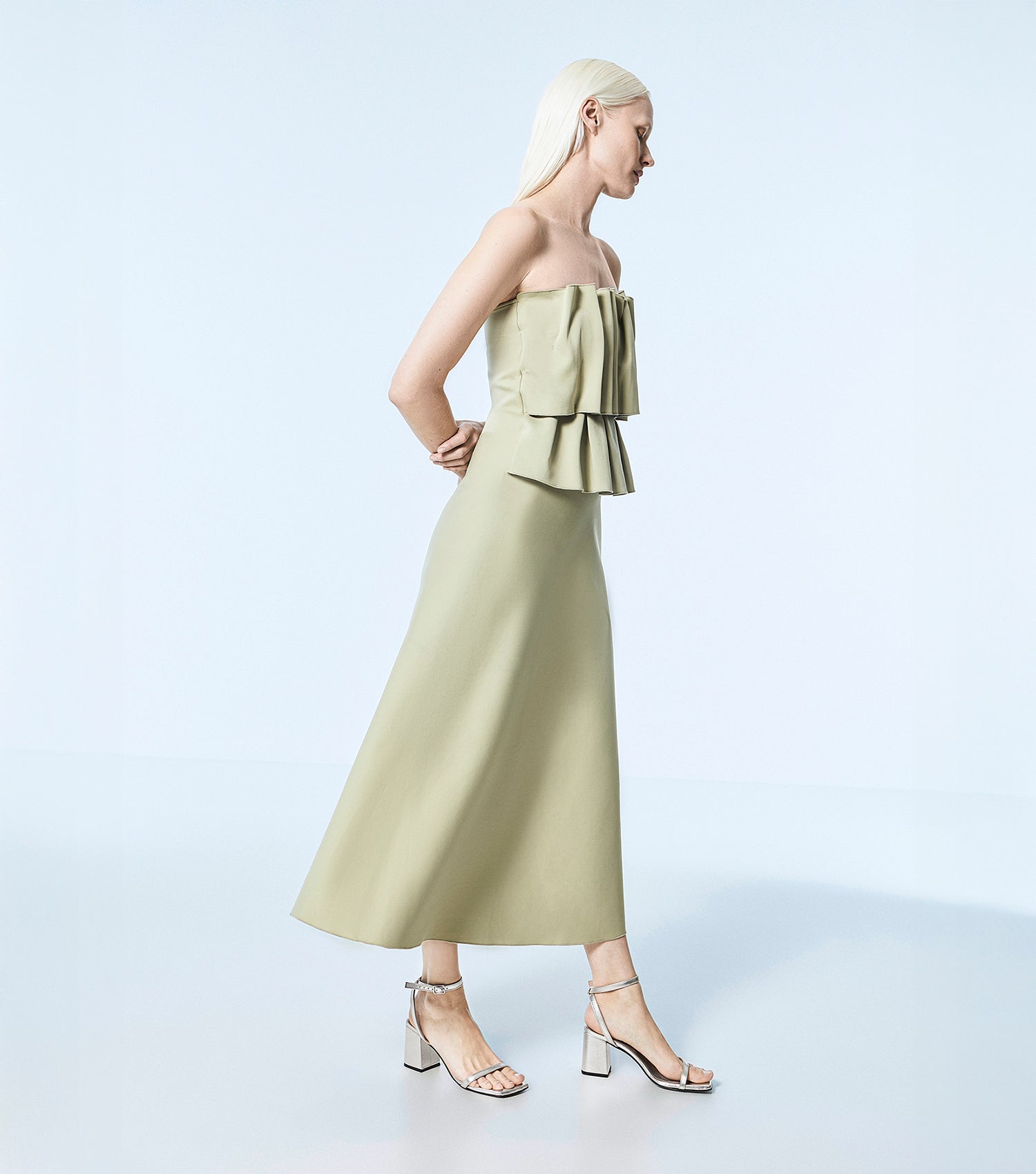 The Elevated Essential - Silver