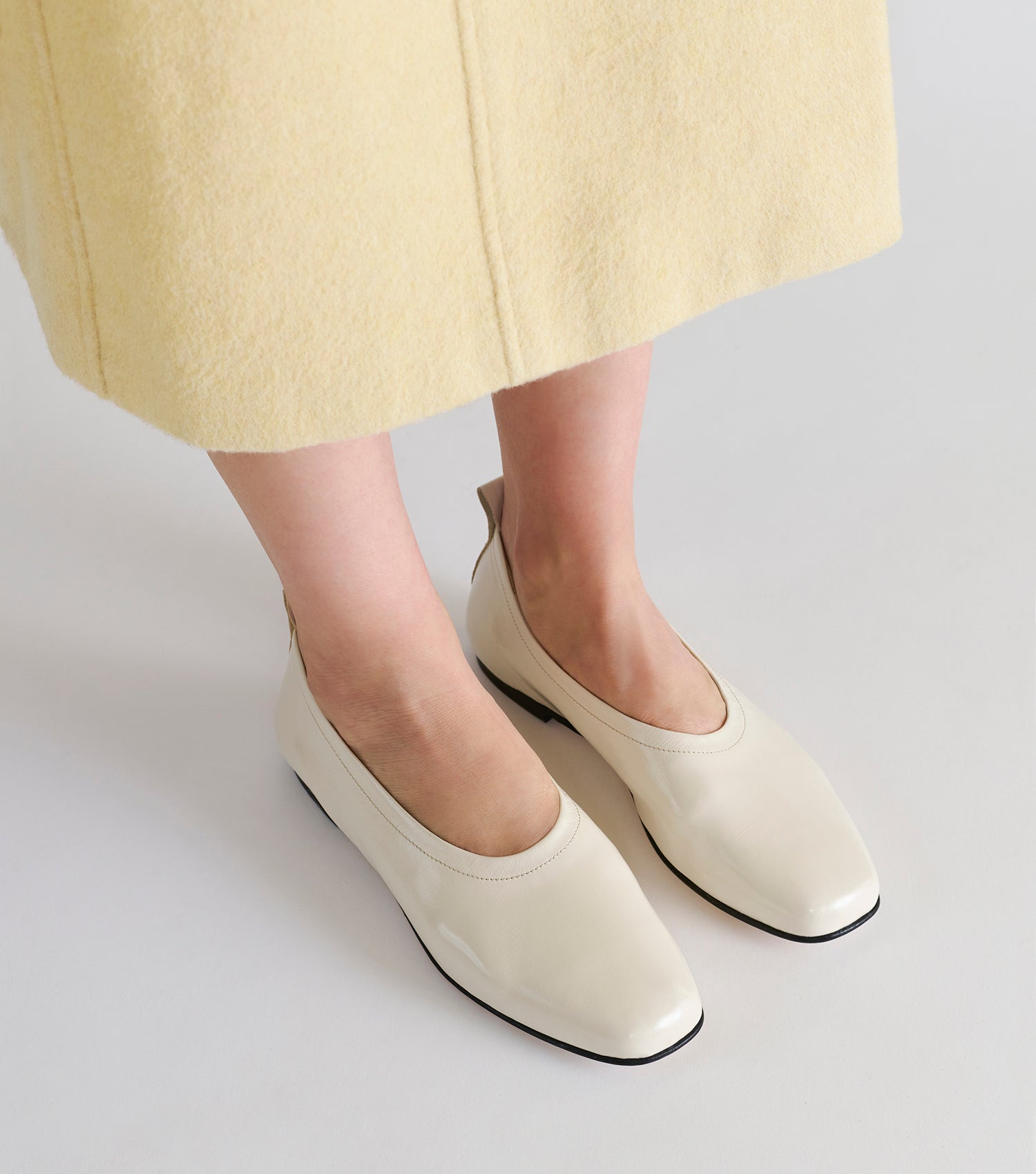 The Foundation Flat - Cream Patent