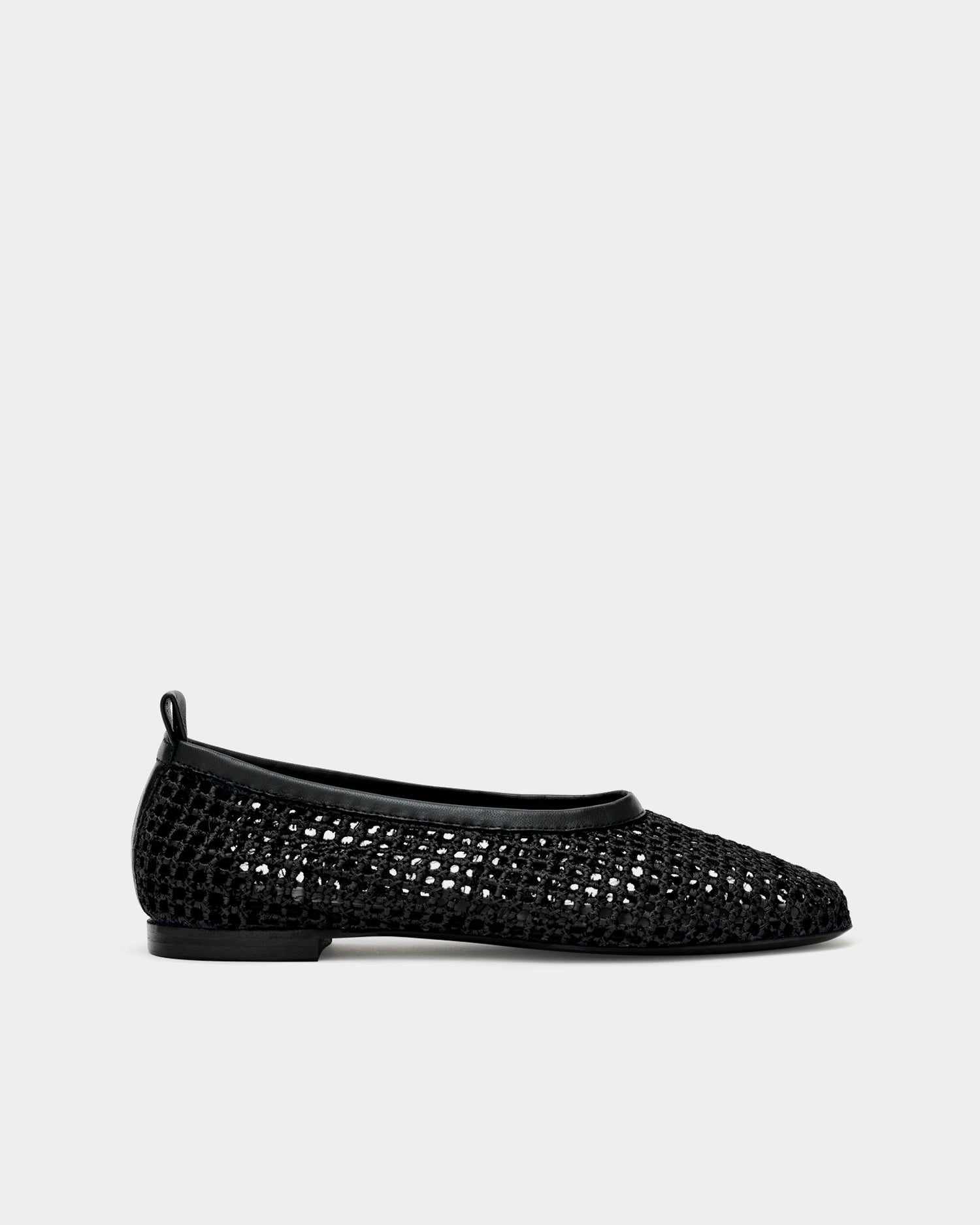 The Foundation Flat - Black Woven