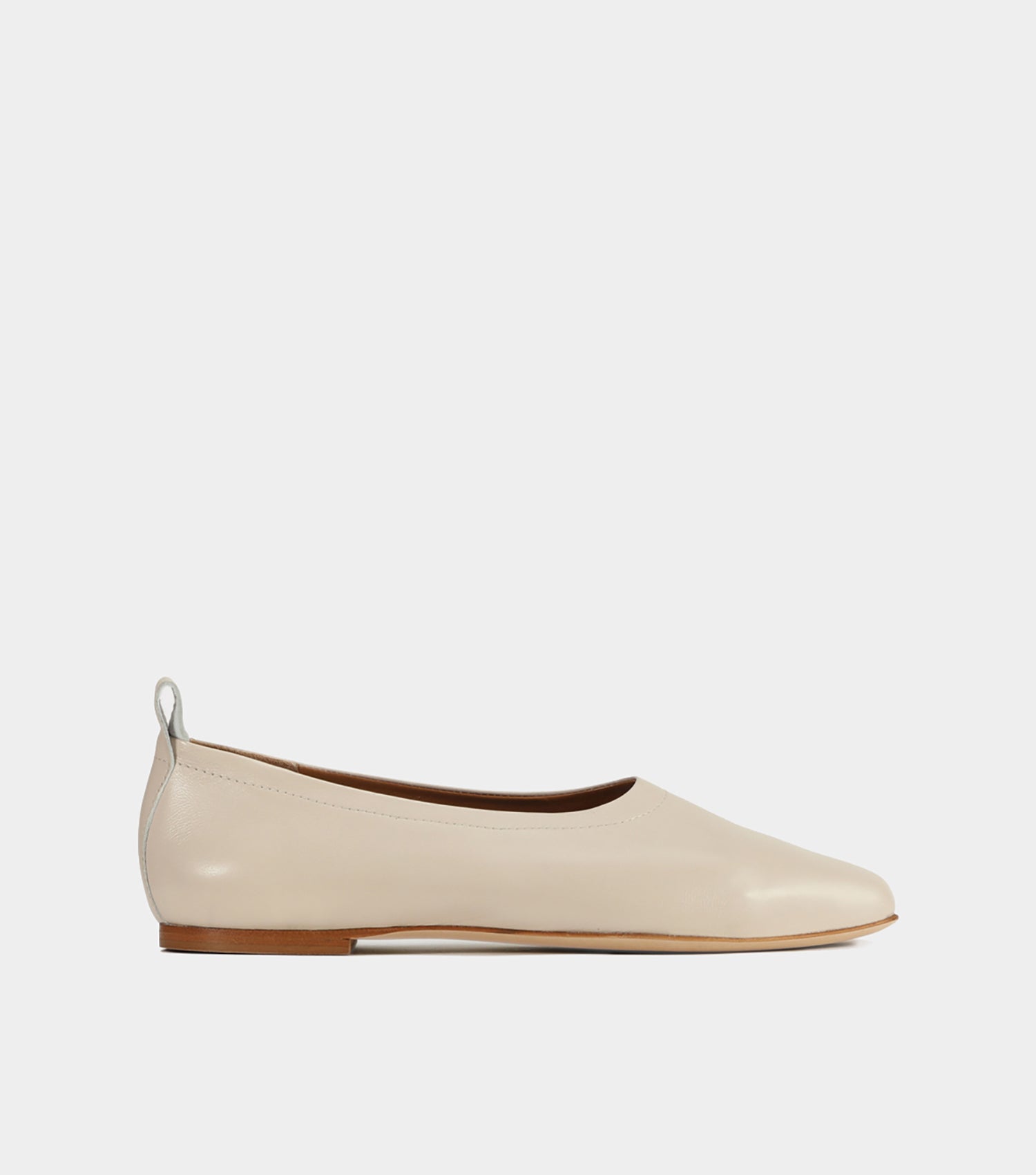 The Foundation Flat - Ivory