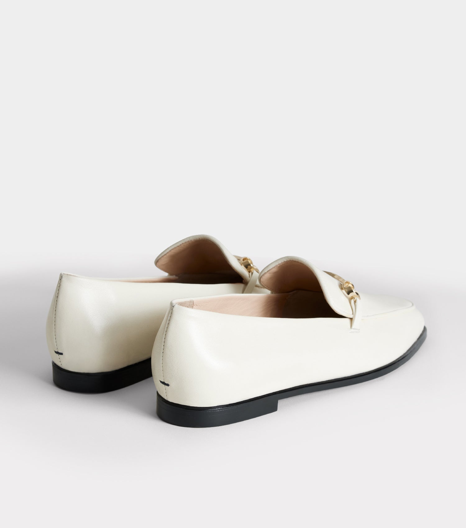 The Modern Moccasin - Butter with hardware