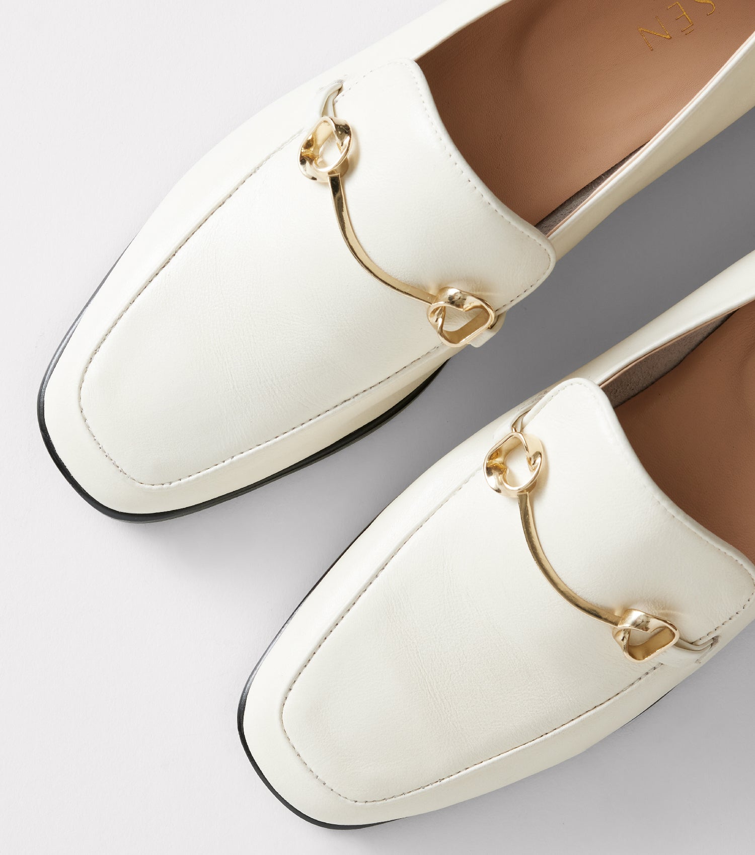 The Modern Moccasin - Butter with hardware