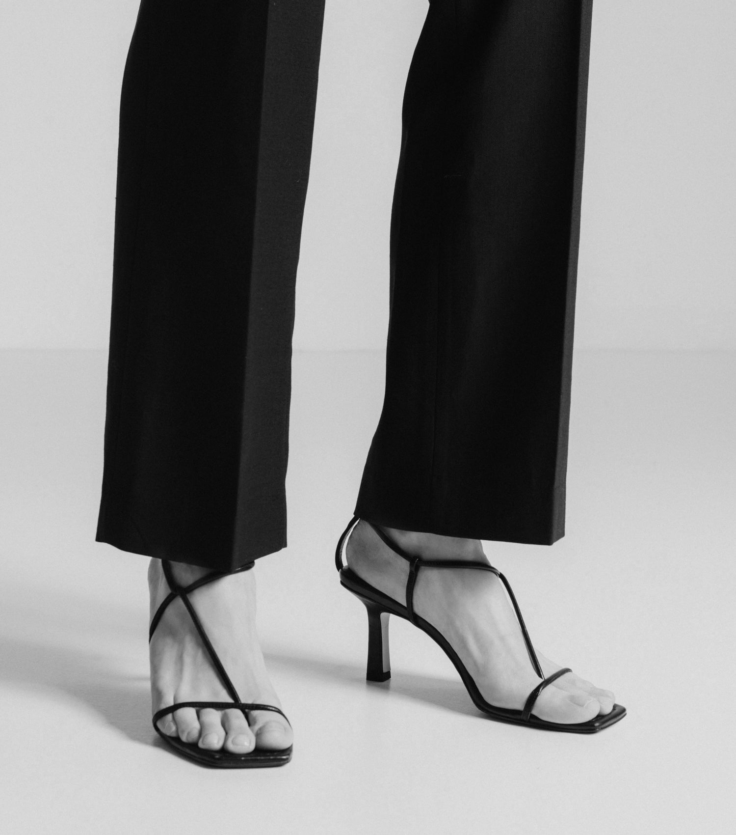 The Strappy Sandal - Black