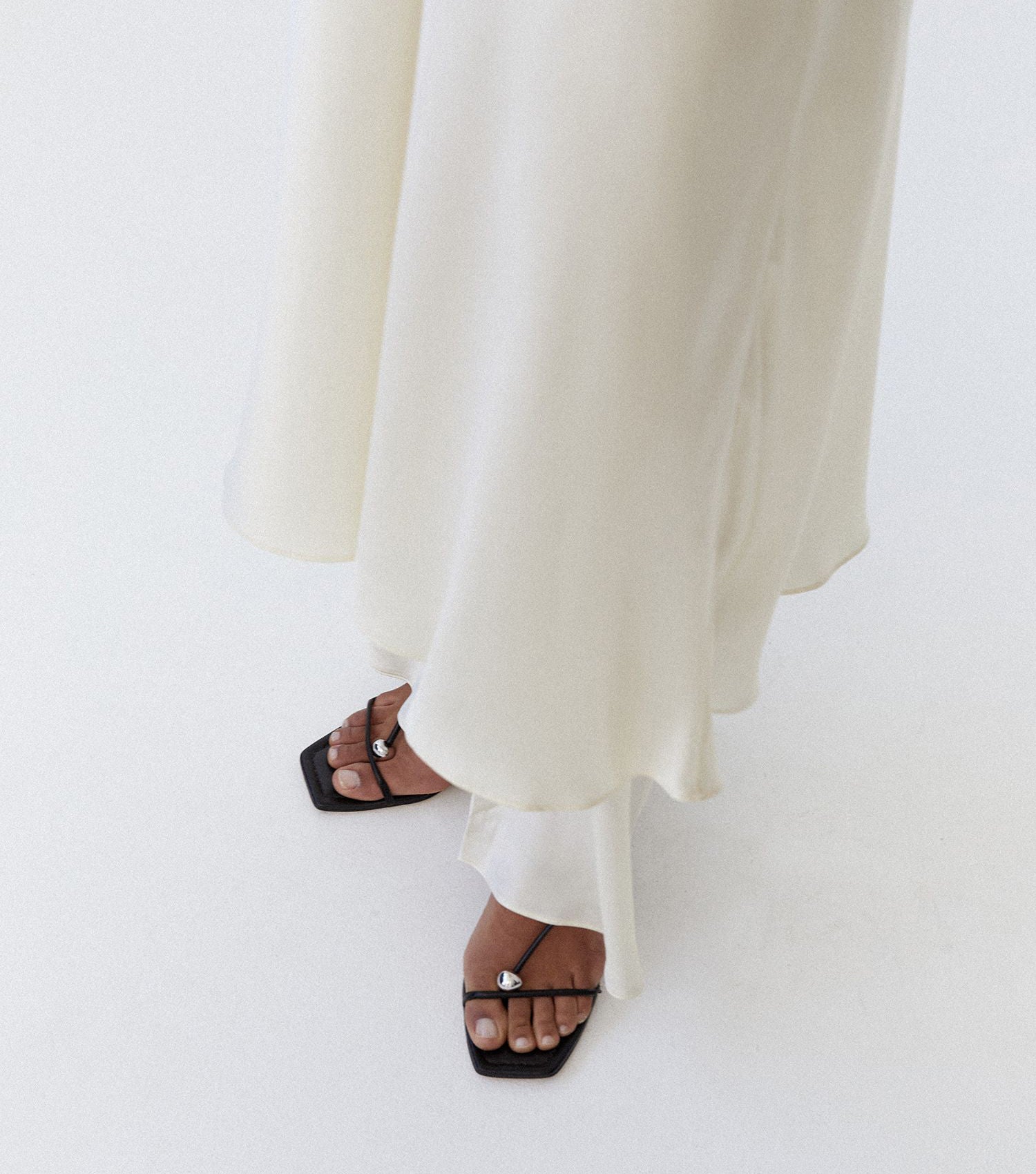 The Strappy Sandal - Black