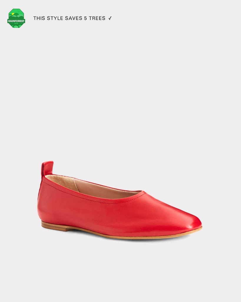 A Reimagined Classic – The Foundation Flat in Red – ESSĒN