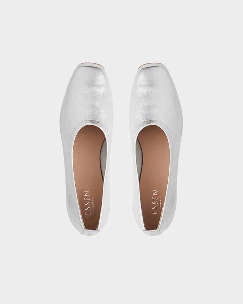 ESSĒN Shoes The Foundation Flat - Silver