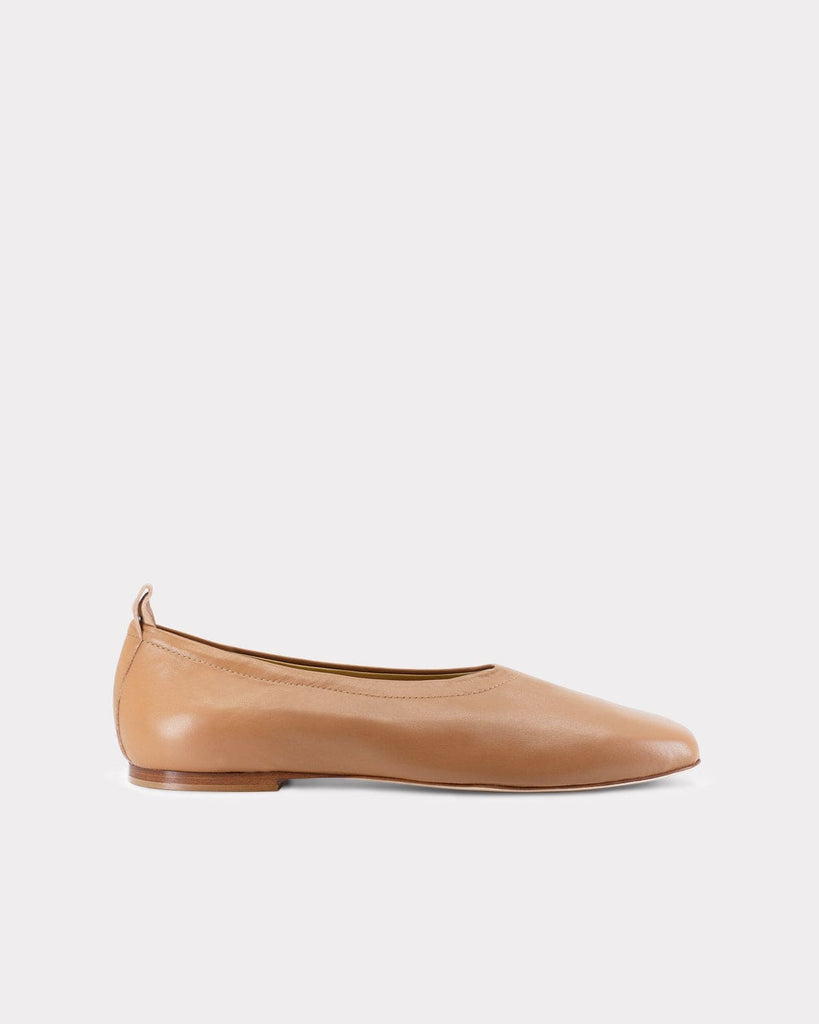 ESSĒN Shoes The Foundation Flat - Tan