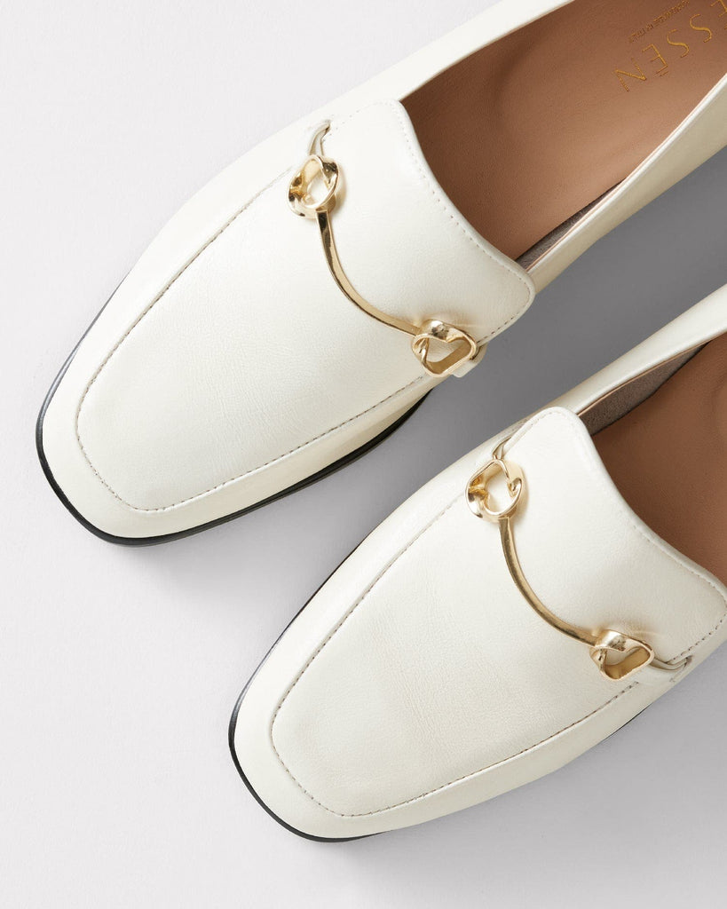 ESSĒN Shoes The Modern Moccasin - Butter with hardware